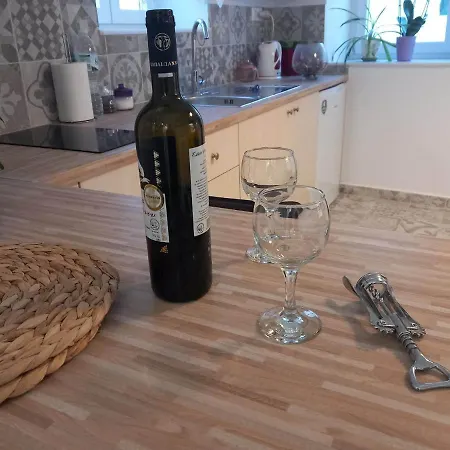 Nyaraló Nisos Ermúpoli