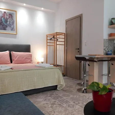 Nisos Nyaraló Ermúpoli