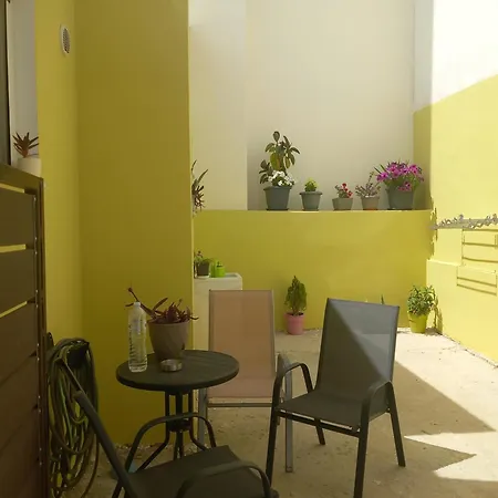 Nyaraló Nisos Ermúpoli